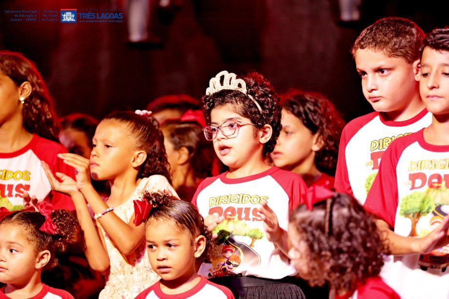 ADTL brilha na terceira noite da Serenata de Natal, veja fotos