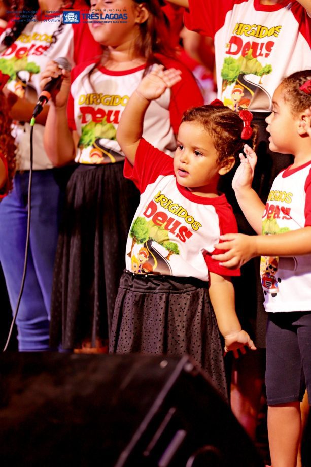 ADTL brilha na terceira noite da Serenata de Natal, veja fotos