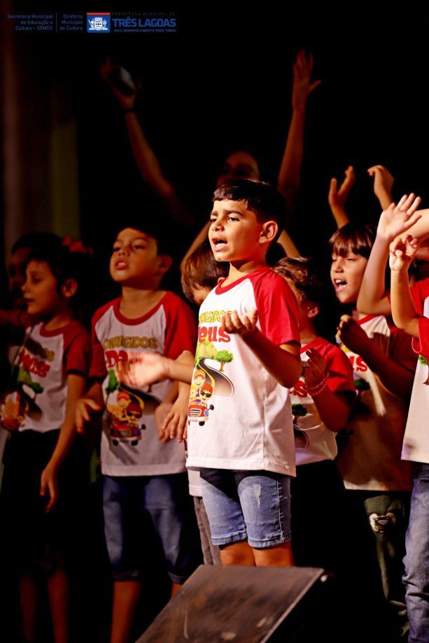 ADTL brilha na terceira noite da Serenata de Natal, veja fotos