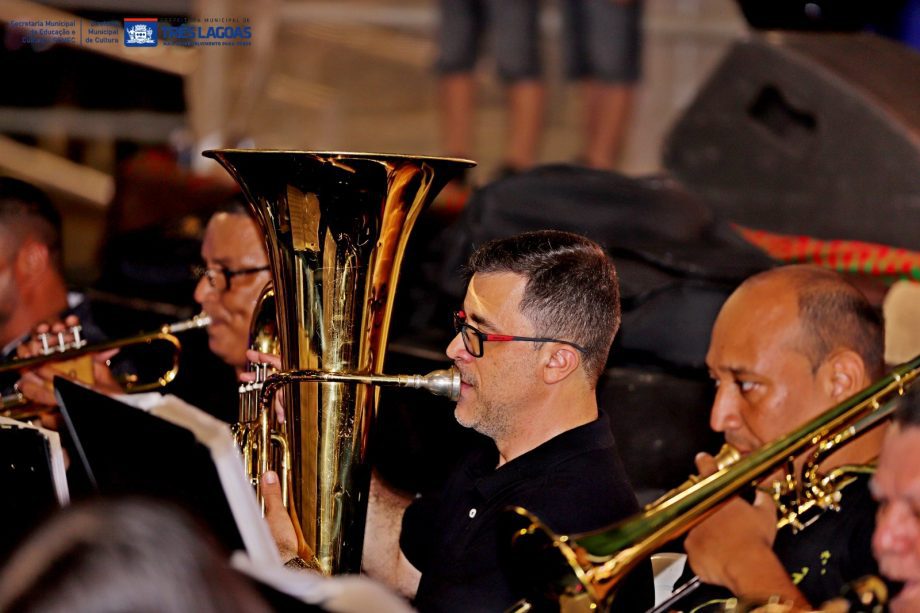 ADTL brilha na terceira noite da Serenata de Natal, veja fotos