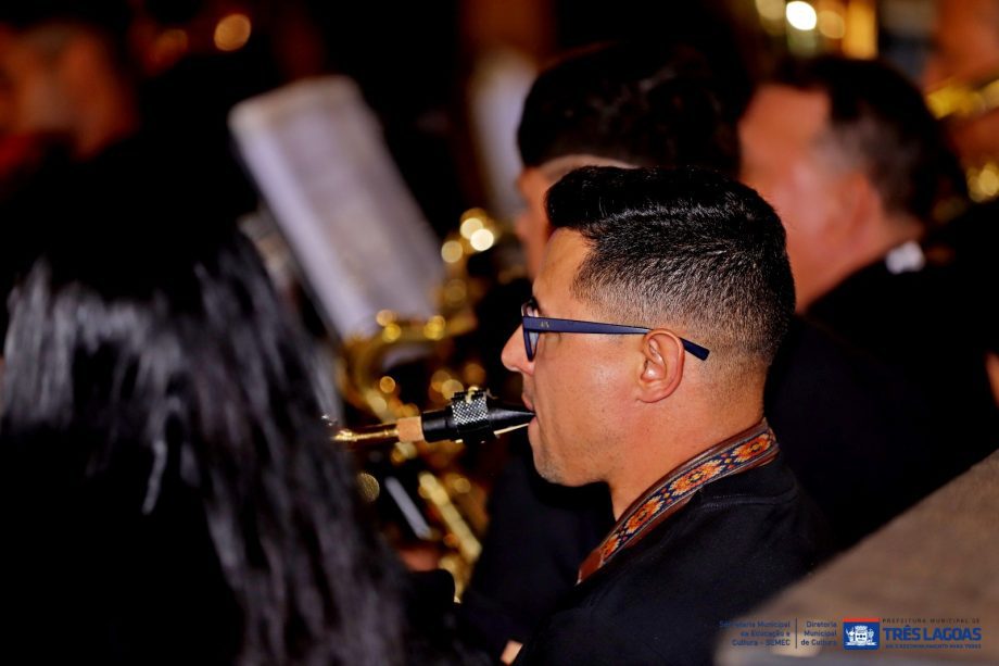 ADTL brilha na terceira noite da Serenata de Natal, veja fotos