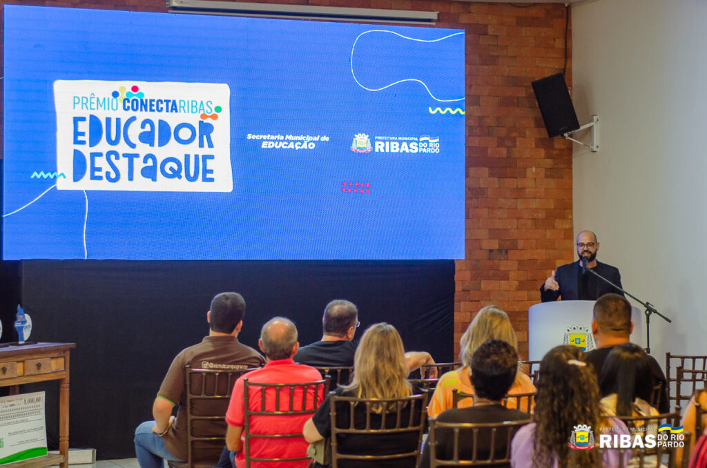 Destaques da Educação em Ribas do Rio Pardo são homenageados no 1º Prêmio Conecta Ribas