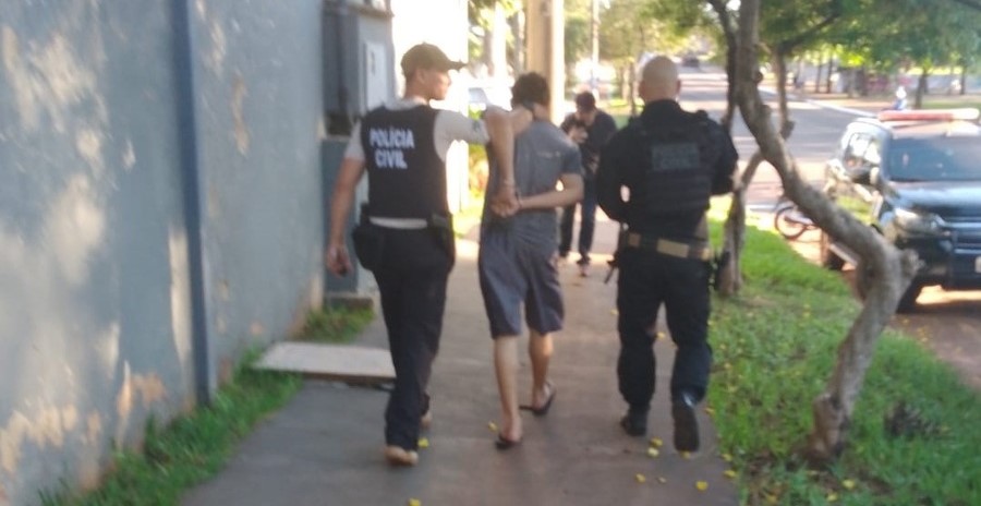 Com apoio de helicóptero da Sejusp, varias pessoas envolvidas com o crime organizado foram presas em Nova Andradina Com apoio de helicóptero da Sejusp, varias pessoas envolvidas com o crime organizado foram presas em Nova Andradina