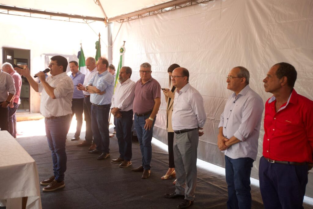 Municipalismo: Vicentina e Deodápolis recebem investimentos para fortalecer economia e educação