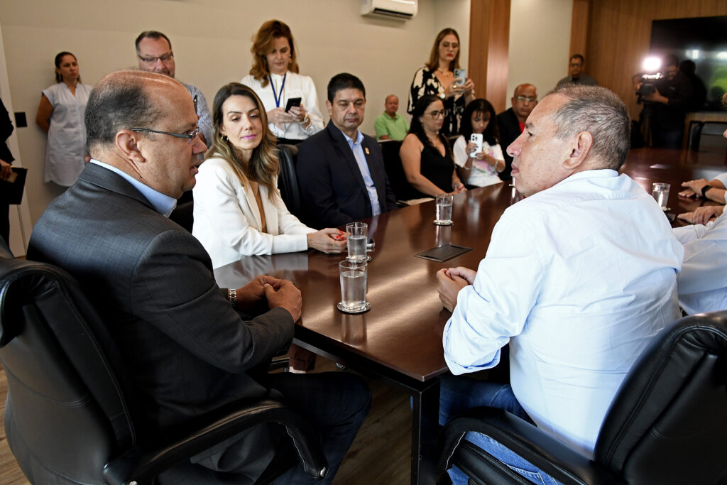 Barbosinha assume como governador em exercício de Mato Grosso do Sul até dia 14 de janeiro Barbosinha assume como governador em exercício de Mato Grosso do Sul até dia 14 de janeiro