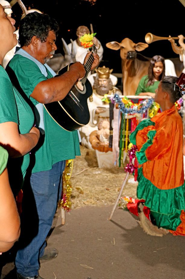 Três-lagoenses se despediram da Cidade do Natal com apresentação da Folia de Reis