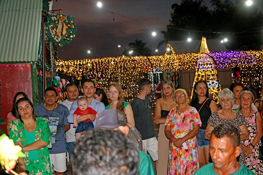 Três-lagoenses se despediram da Cidade do Natal com apresentação da Folia de Reis