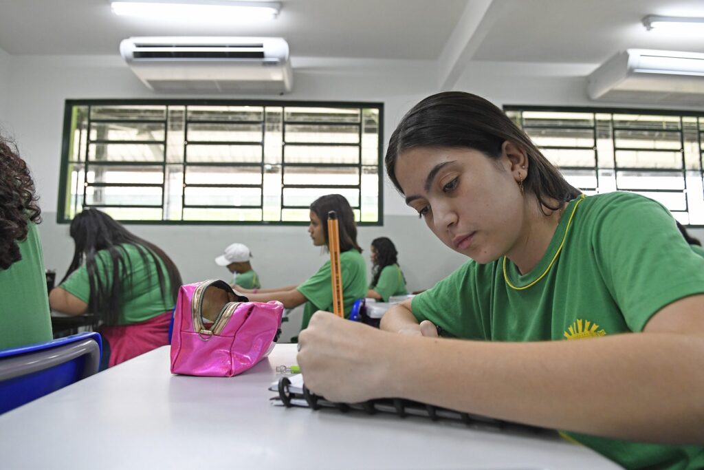 Governo de MS formaliza nomeação de 216 professores efetivos para Rede Estadual de Ensino