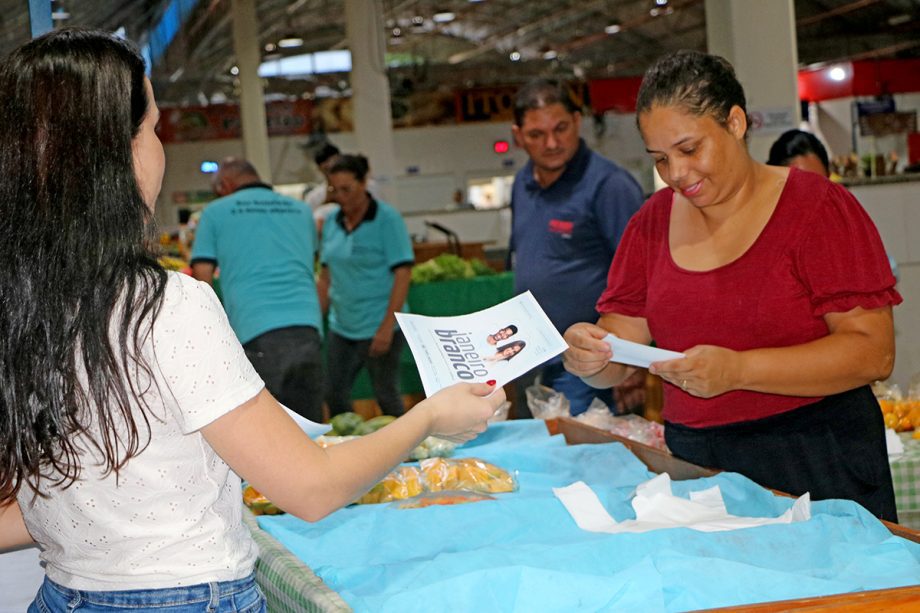 VISAT e RAPS promovem ação pelo Janeiro Branco na Feira Central Turística VISAT e RAPS promovem ação pelo Janeiro Branco na Feira Central Turística