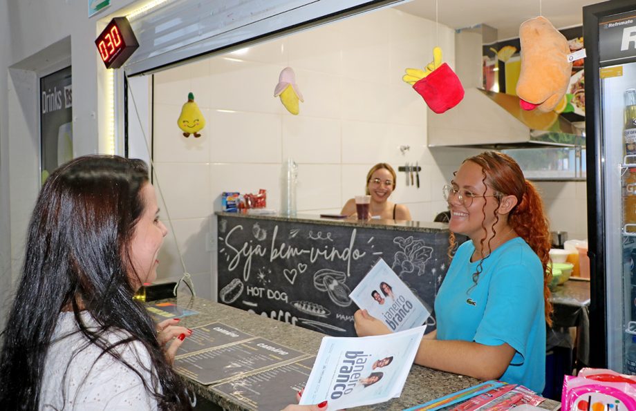 VISAT e RAPS promovem ação pelo Janeiro Branco na Feira Central Turística VISAT e RAPS promovem ação pelo Janeiro Branco na Feira Central Turística