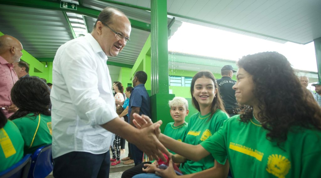 Em maratona por 11 cidades, Governo reforça marca do municipalismo com mais R$ 350 milhões em investimentos Em maratona por 11 cidades, Governo reforça marca do municipalismo com mais R$ 350 milhões em investimentos