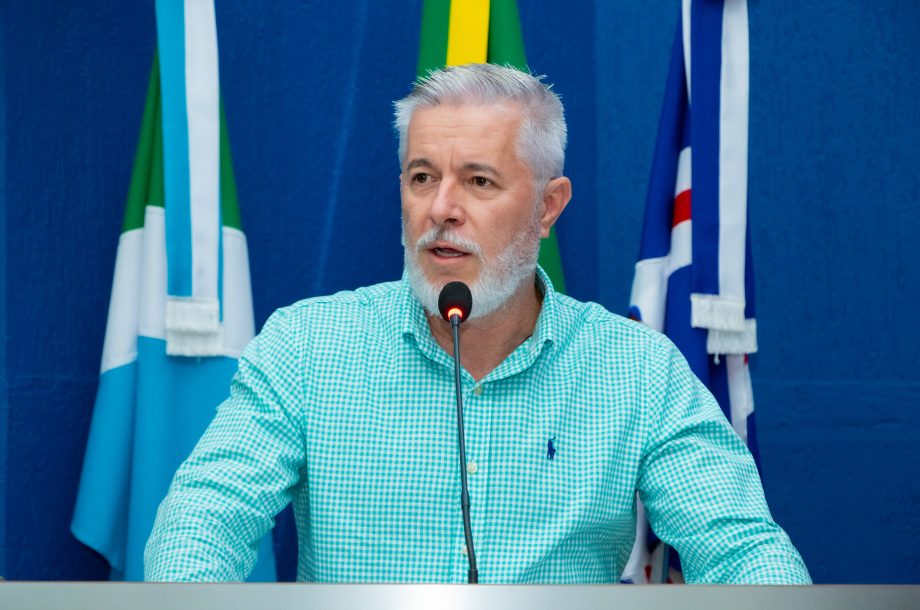 Novos conselheiros tutelares foram empossados em cerimônia solene na Câmara Municipal Novos conselheiros tutelares foram empossados em cerimônia solene na Câmara Municipal