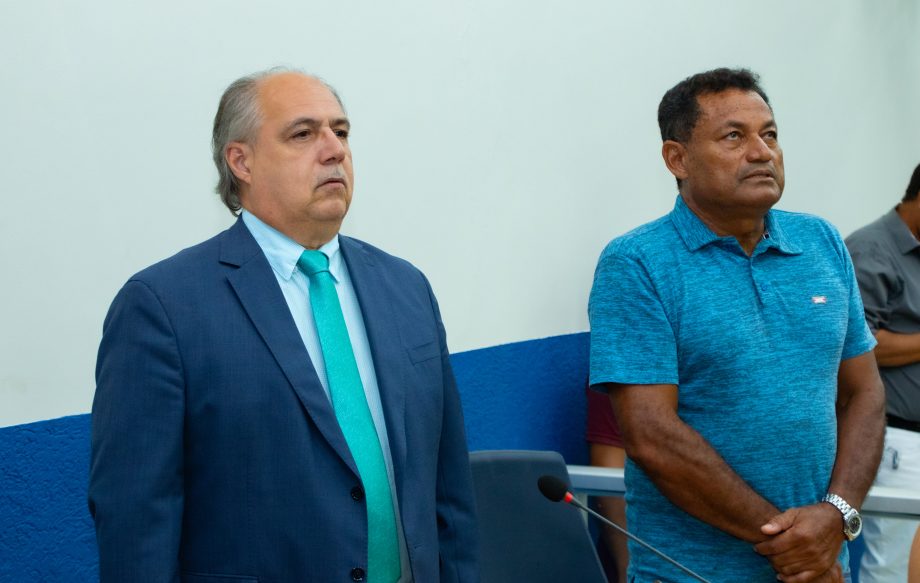 Novos conselheiros tutelares foram empossados em cerimônia solene na Câmara Municipal Novos conselheiros tutelares foram empossados em cerimônia solene na Câmara Municipal