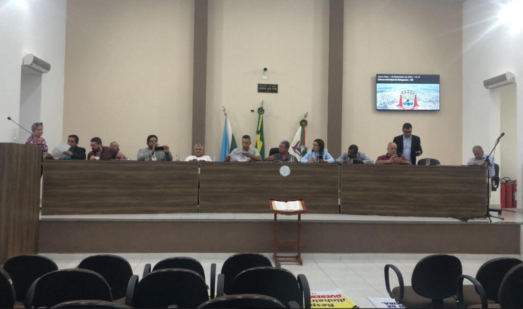 Criticados em grupo de WhatsApp, sete vereadores de Bataguassu registram B.0 na polícia Criticados em grupo de WhatsApp, sete vereadores de Bataguassu registram B.0 na polícia