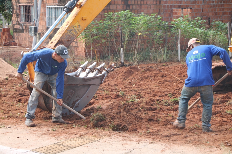 Inocência dá início à construção da Casa Municipal de Velório no Distrito de São Pedro