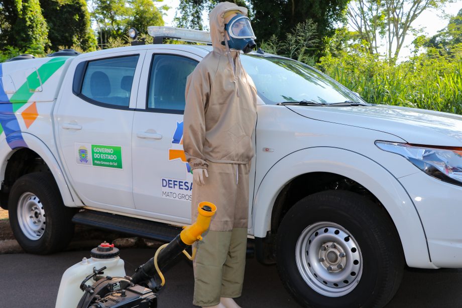 Motoristas são abordados por ação contra o Aedes aegypti na Barreira Fiscal de Três Lagoas