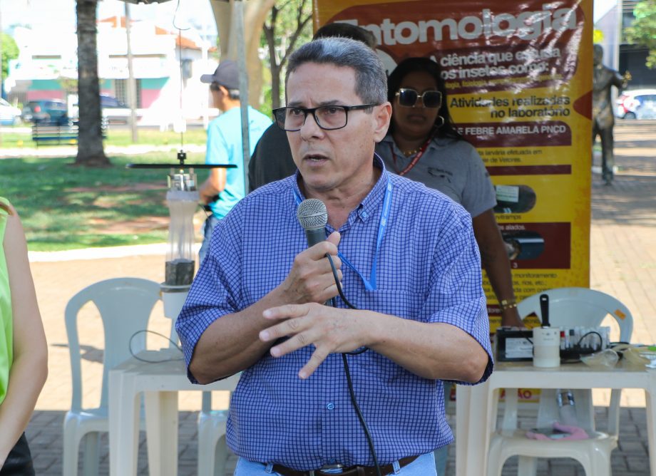 LUTA CONTRA A DENGUE – Prefeitura promoveu ação de mobilização e combate ao Aedes aegypti na área central LUTA CONTRA A DENGUE – Prefeitura promoveu ação de mobilização e combate ao Aedes aegypti na área central
