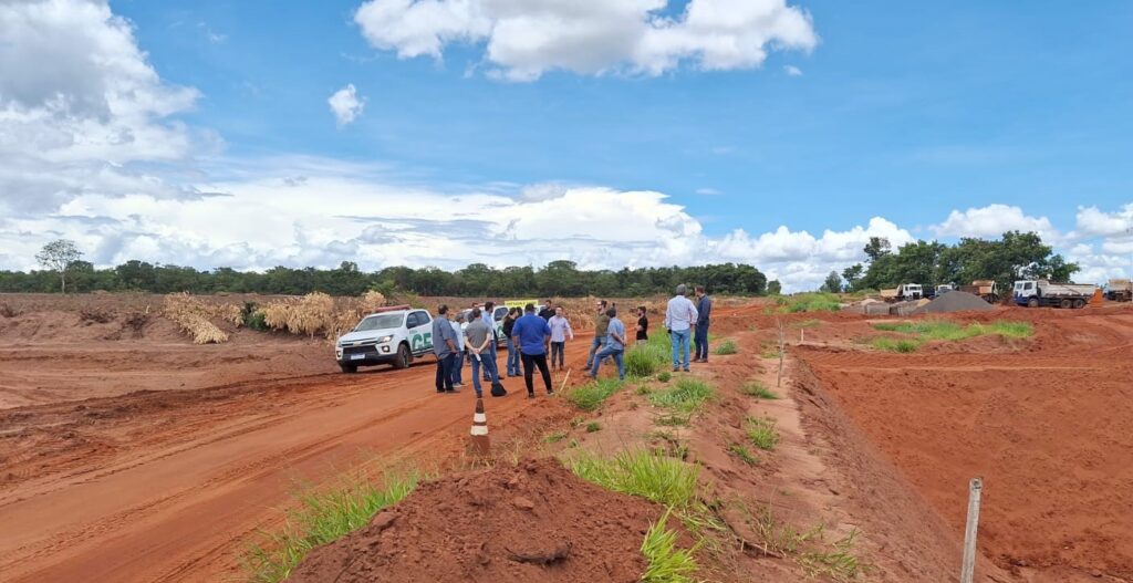 Novos engenheiros da Agesul vão a campo conhecer técnicas de fiscalização e gestão de obras públicas Novos engenheiros da Agesul vão a campo conhecer técnicas de fiscalização e gestão de obras públicas
