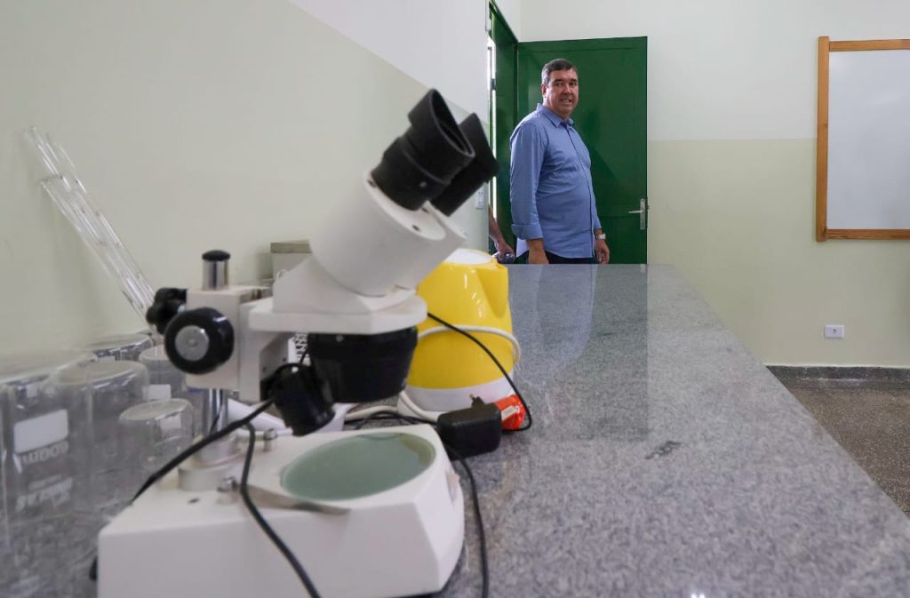 Com a agenda cheia, governador acompanha volta às aulas de perto no interior de MS