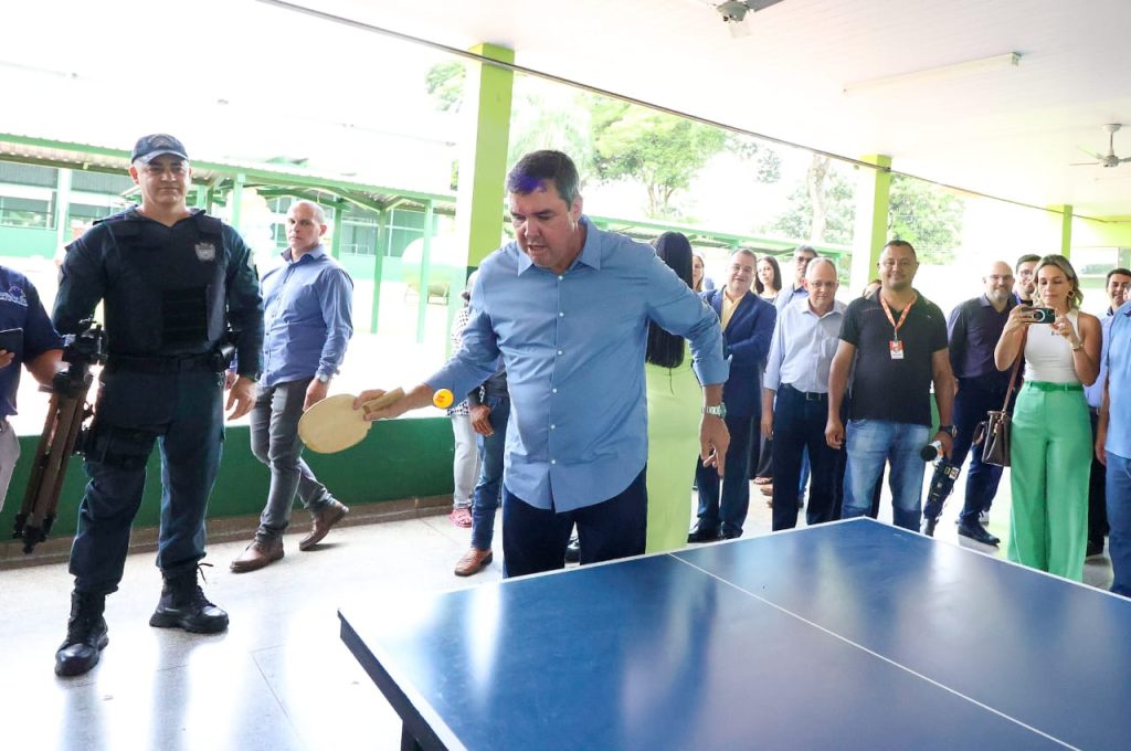 Com a agenda cheia, governador acompanha volta às aulas de perto no interior de MS