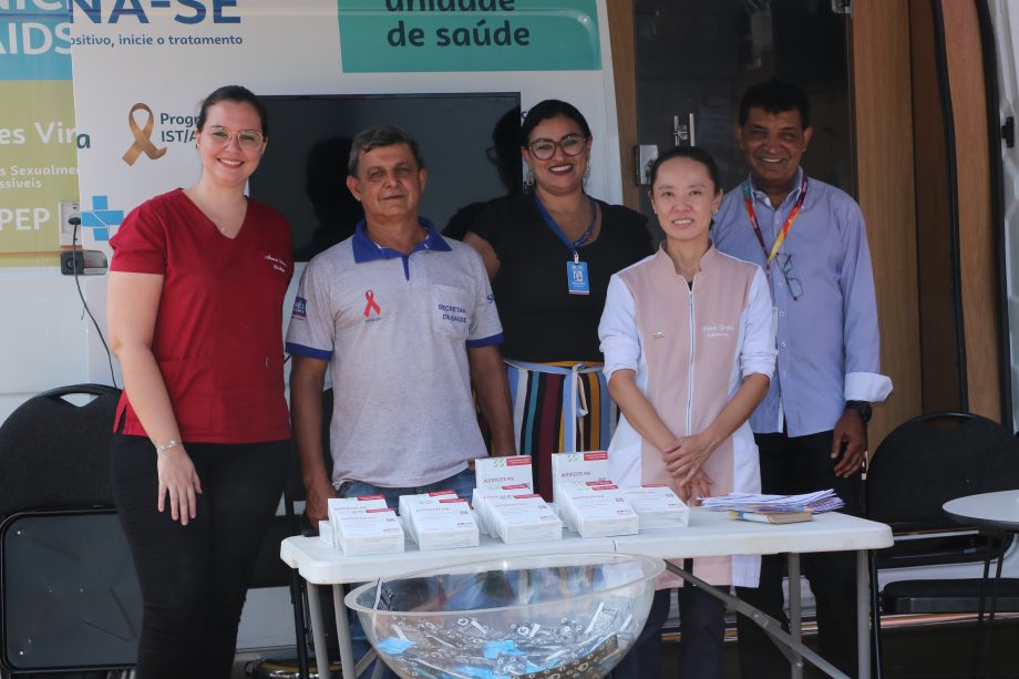 Programa IST/AIDS promoveu ação de prevenção e apresentação dos serviços para a população Programa IST/AIDS promoveu ação de prevenção e apresentação dos serviços para a população