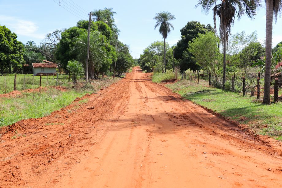 Prefeito Angelo Guerreiro assina ordem de serviço de asfalto e drenagem no Distrito do Arapuá Prefeito Angelo Guerreiro assina ordem de serviço de asfalto e drenagem no Distrito do Arapuá