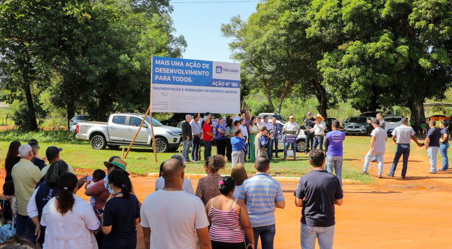 Prefeito Angelo Guerreiro assina ordem de serviço de asfalto e drenagem no Distrito do Arapuá Prefeito Angelo Guerreiro assina ordem de serviço de asfalto e drenagem no Distrito do Arapuá