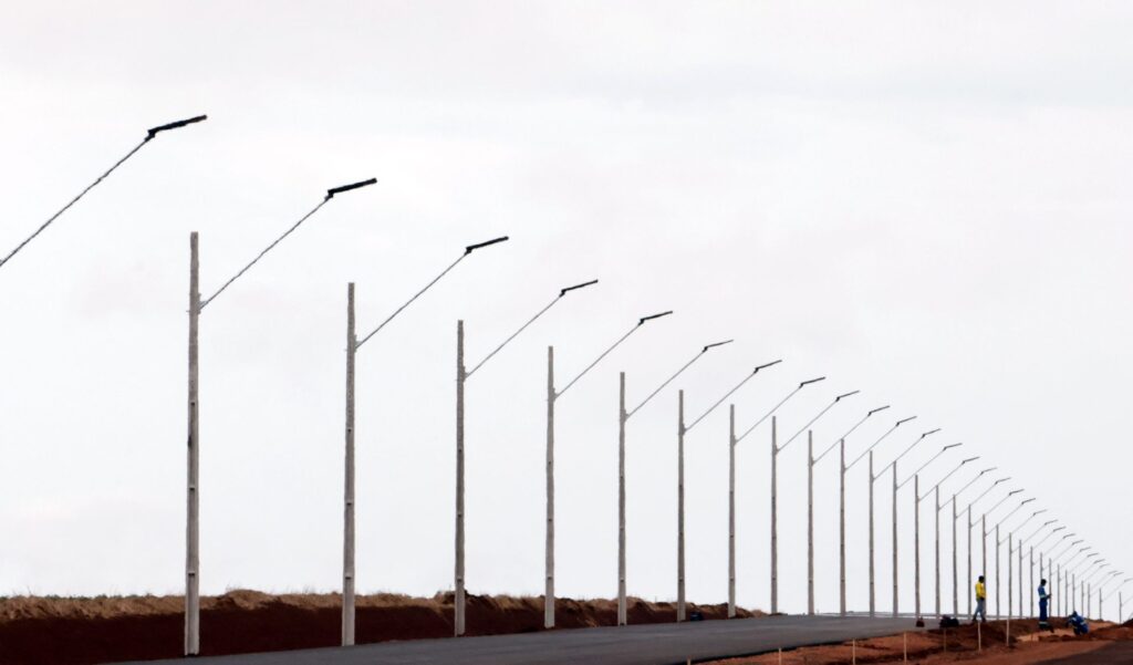 MS Energia Limpa: Governo de MS utiliza luz solar para ampliar sistemas de iluminação pública MS Energia Limpa: Governo de MS utiliza luz solar para ampliar sistemas de iluminação pública