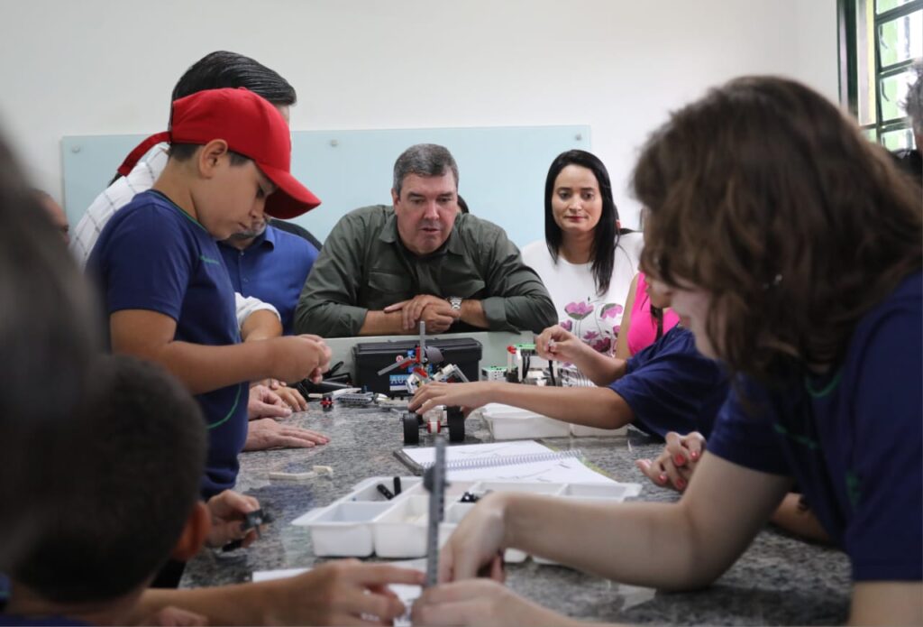 Miranda recebe pacote de obras do Governo de MS com escola, creche e Corpo de Bombeiros