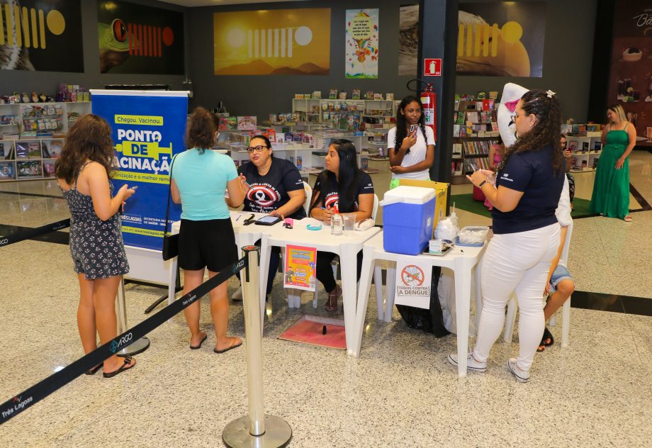 Ações da SMS conseguiram imunizar 282 crianças contra dengue, mas está longe da meta