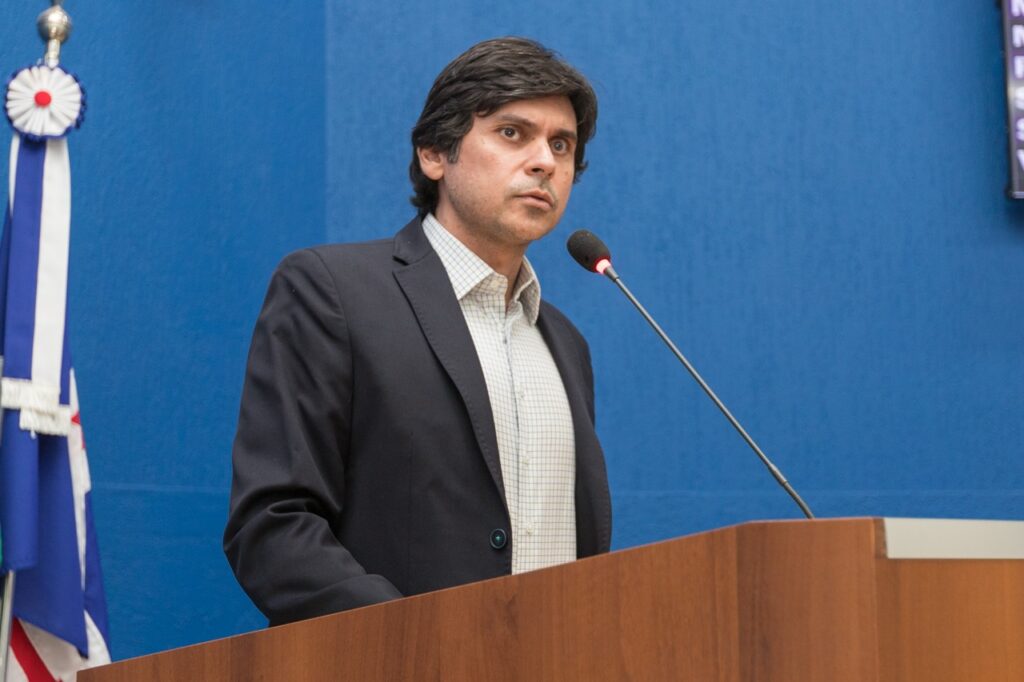 Vereadores iniciam trabalho legislativo com devolução de recursos e garantia de mais obras na cidade Vereadores iniciam trabalho legislativo com devolução de recursos e garantia de mais obras na cidade