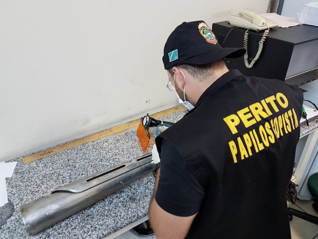 CASOS DESAFIADORES: Trabalho de peritos papiloscopistas de MS é referência para o País CASOS DESAFIADORES: Trabalho de peritos papiloscopistas de MS é referência para o País