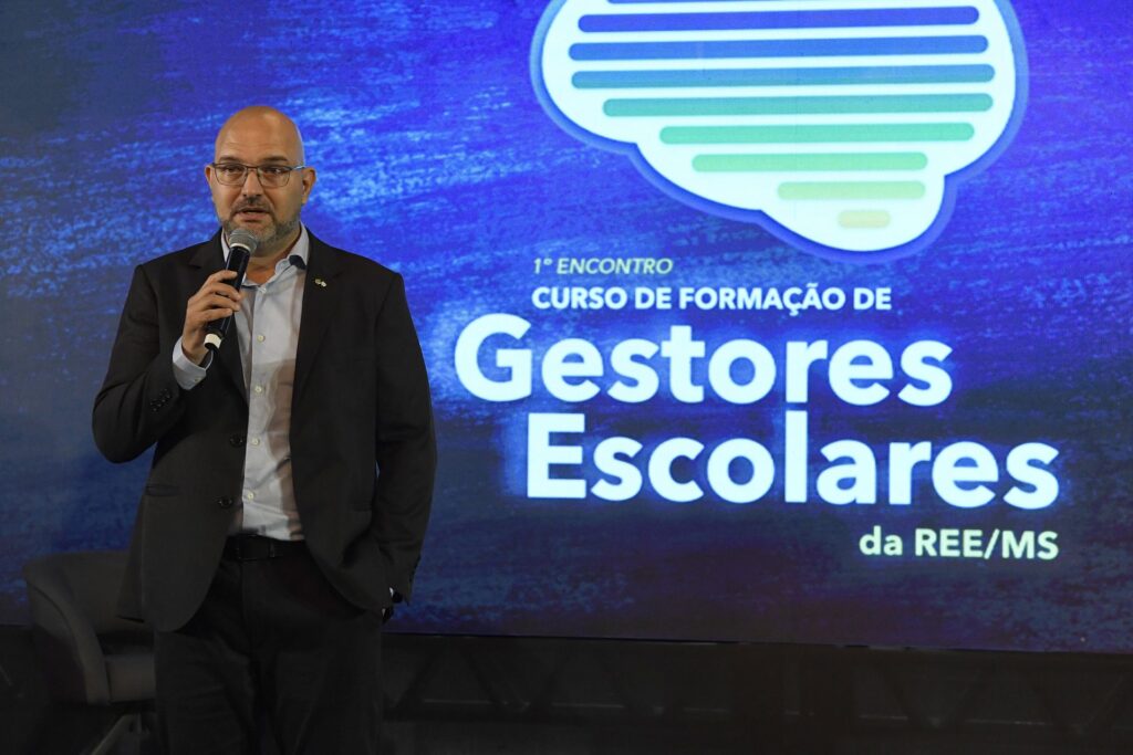 Gestão democrática é tema central de formação para diretores de escolas estaduais de MS