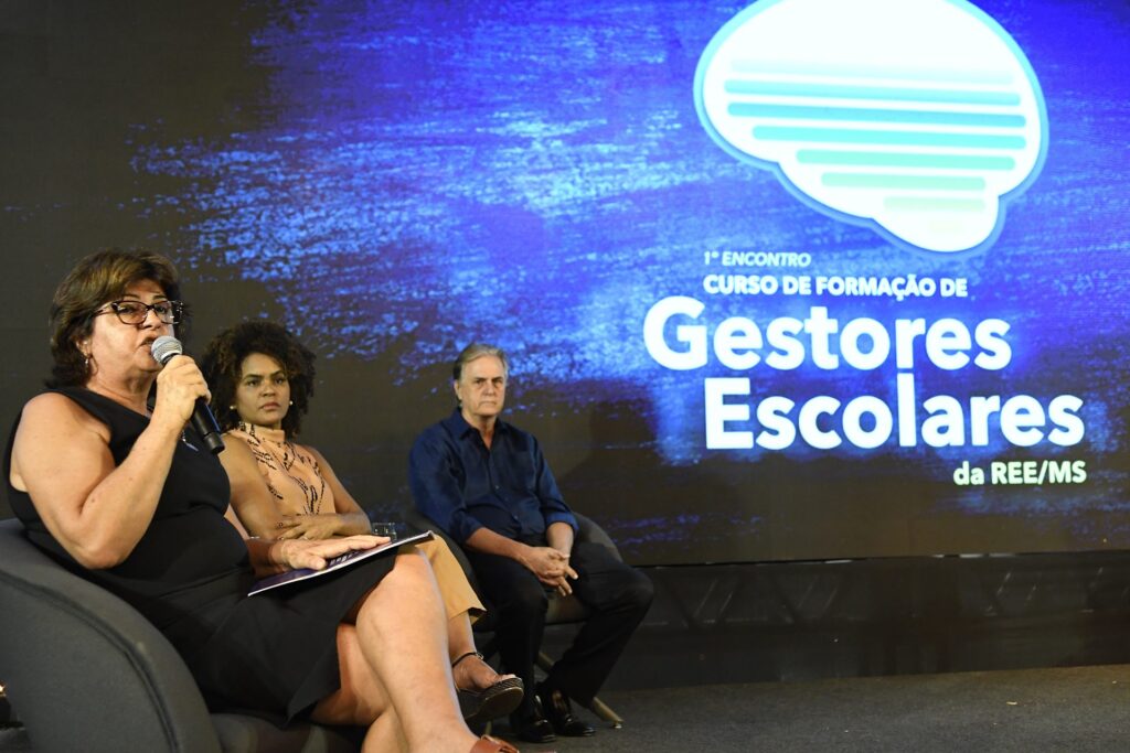 Gestão democrática é tema central de formação para diretores de escolas estaduais de MS