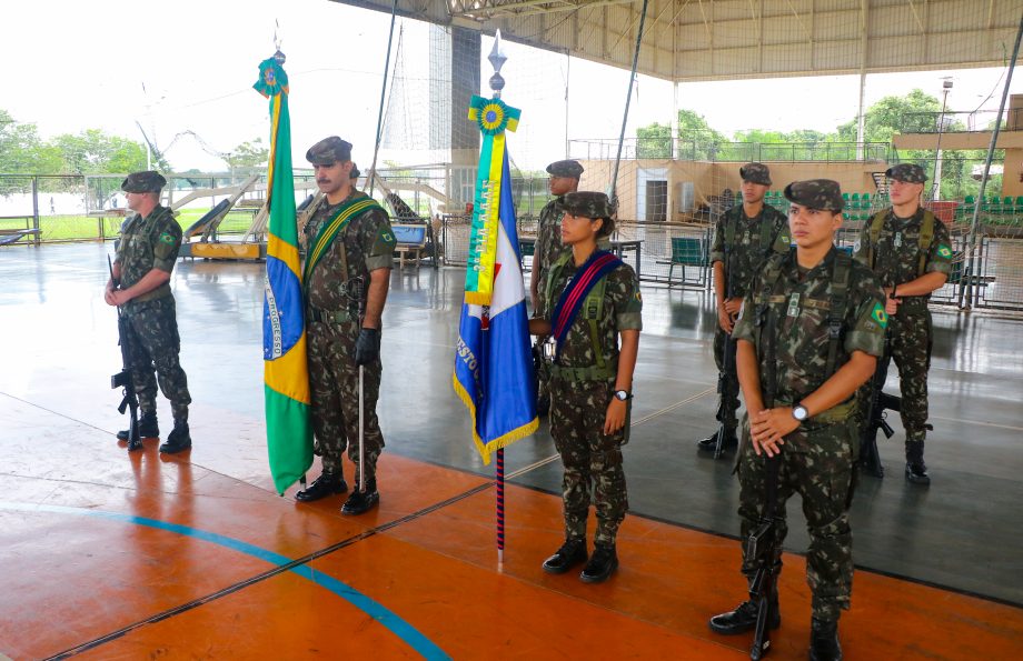 Prefeitura realiza entrega de certificados de dispensa do Serviço Militar
