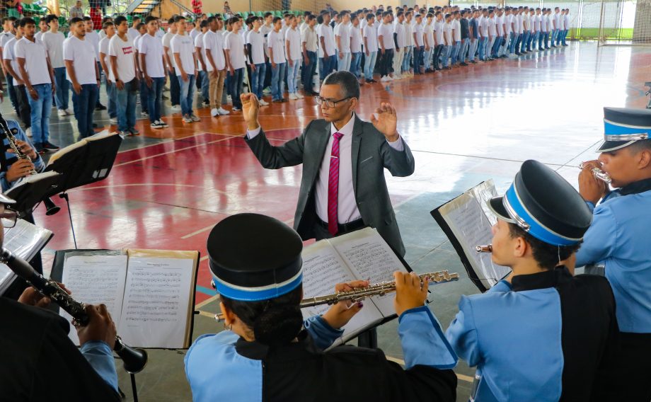 Prefeitura realiza entrega de certificados de dispensa do Serviço Militar