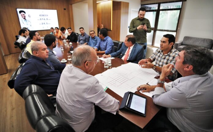 Prefeito-Jose-Fernando-SelviriaMS-Foto-Saul-Schramm-5-scaled