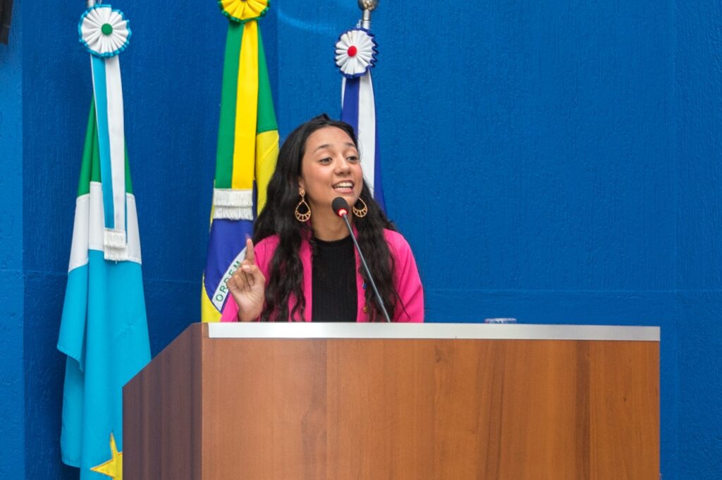 Rotarianos são homenageados em solenidade