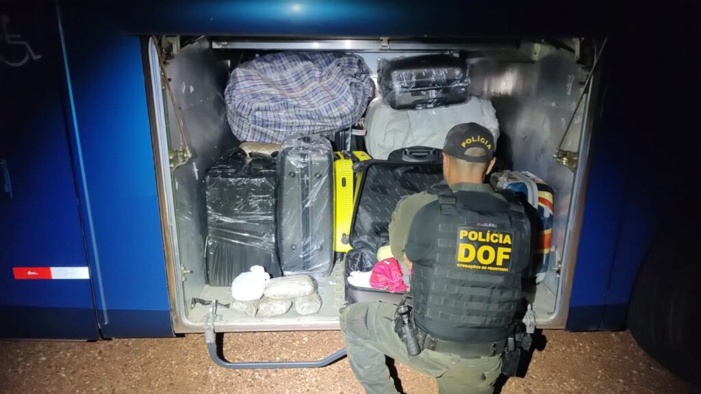 Passageiro de ônibus que seguia com skank para Campo Grande é preso pelo DOF em Ponta Porã