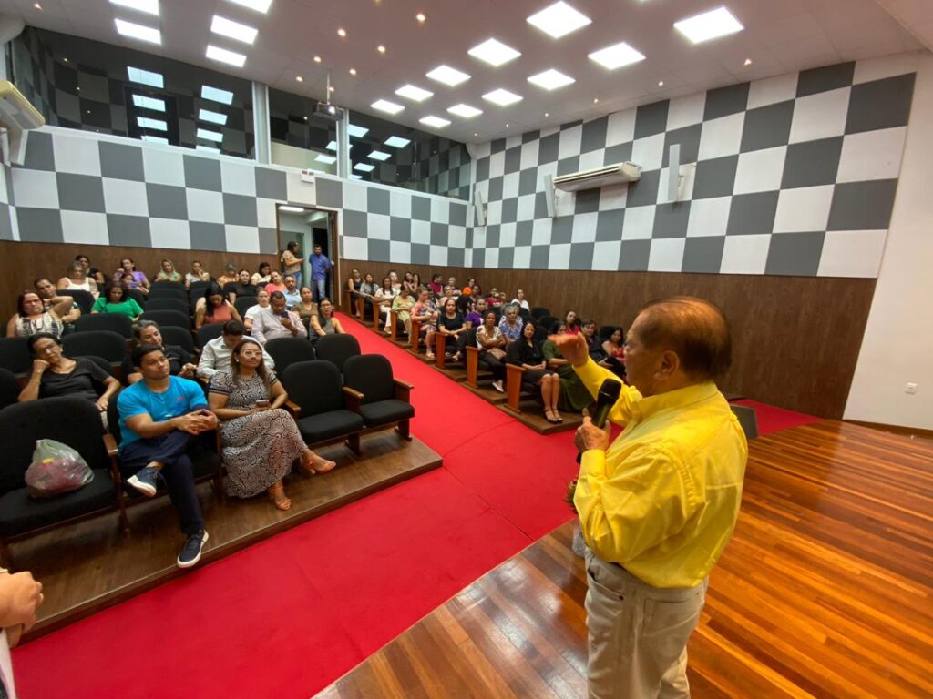 Akira defende empreendedorismo feminino durante Encontro de Mulheres de Negócios realizado em Bataguassu Akira defende empreendedorismo feminino durante Encontro de Mulheres de Negócios realizado em Bataguassu
