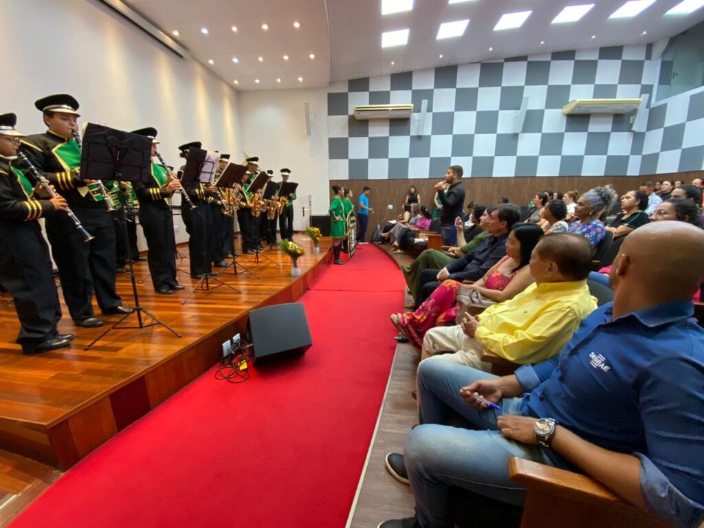 Akira defende empreendedorismo feminino durante Encontro de Mulheres de Negócios realizado em Bataguassu Akira defende empreendedorismo feminino durante Encontro de Mulheres de Negócios realizado em Bataguassu