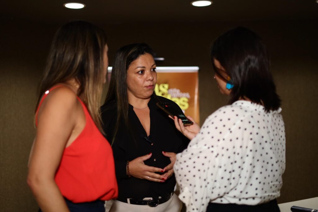 Encontro destaca a importância de políticas públicas para as mulheres no Mato Grosso do Sul Encontro destaca a importância de políticas públicas para as mulheres no Mato Grosso do Sul