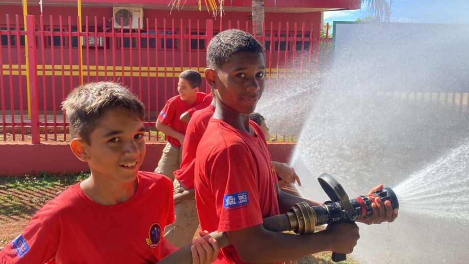 14 anos do serviço Bombeiros do Amanhã – SMAS e Corpo de Bombeiros realiza ação de comemoração