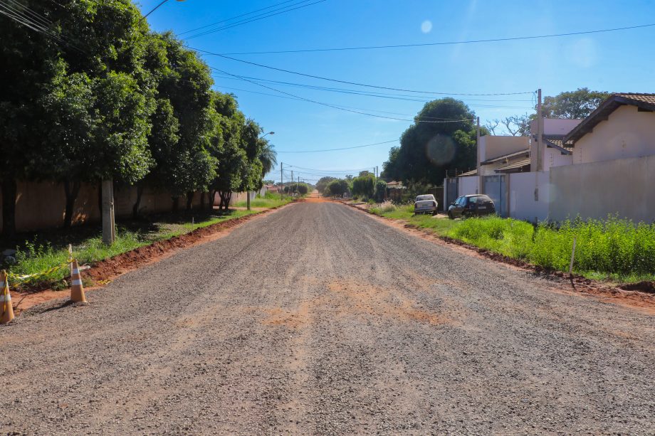 Prefeitura investe em obras de drenagem e pavimentação no Vila Alegre