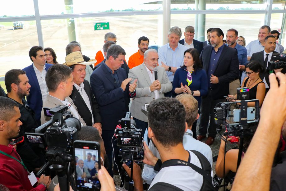 Guerreiro e Simone Tebet anunciam R$ 120 milhões para obras de infraestrutura em Três Lagoas Guerreiro e Simone Tebet anunciam R$ 120 milhões para obras de infraestrutura em Três Lagoas