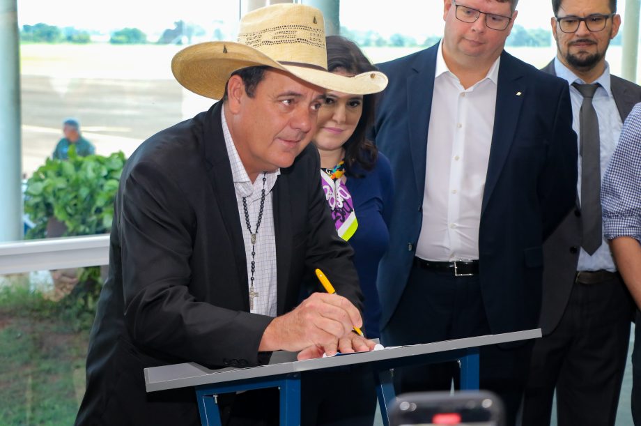 Guerreiro e Simone Tebet anunciam R$ 120 milhões para obras de infraestrutura em Três Lagoas Guerreiro e Simone Tebet anunciam R$ 120 milhões para obras de infraestrutura em Três Lagoas