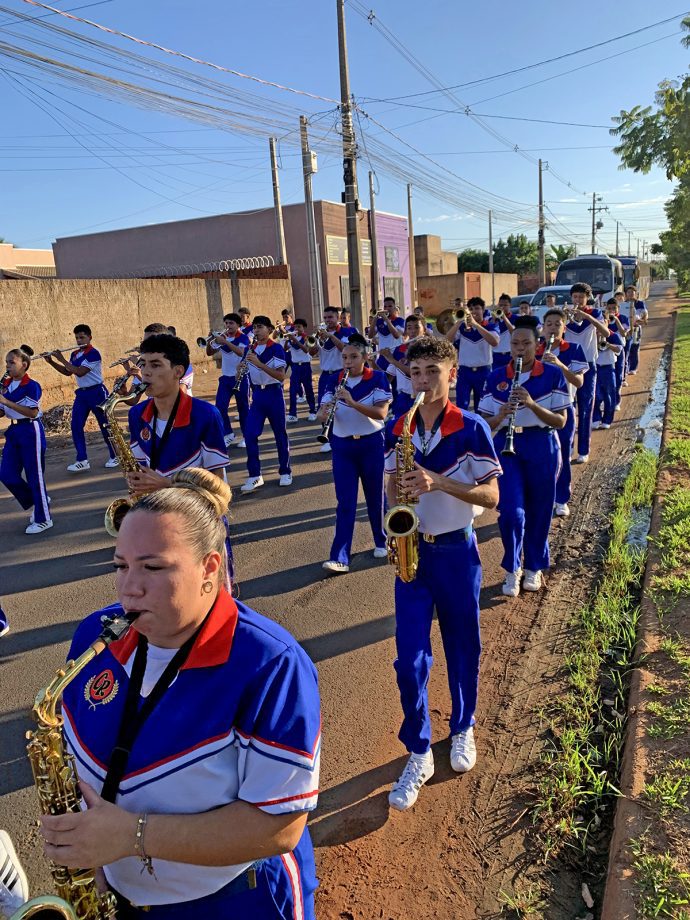 Bairro Santa Luzia ganha domingo mágico com o “Despertar com Música” Bairro Santa Luzia ganha domingo mágico com o “Despertar com Música”