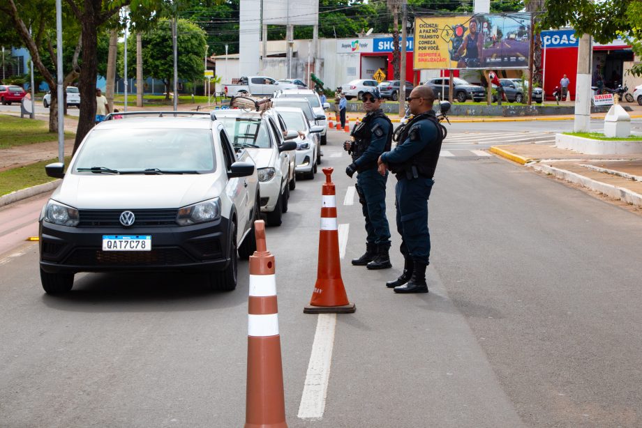 SEMANA MUNICIPAL DE TRÂNSITO – Deptran realizou passeio ciclístico e blitz educativa com estudantes