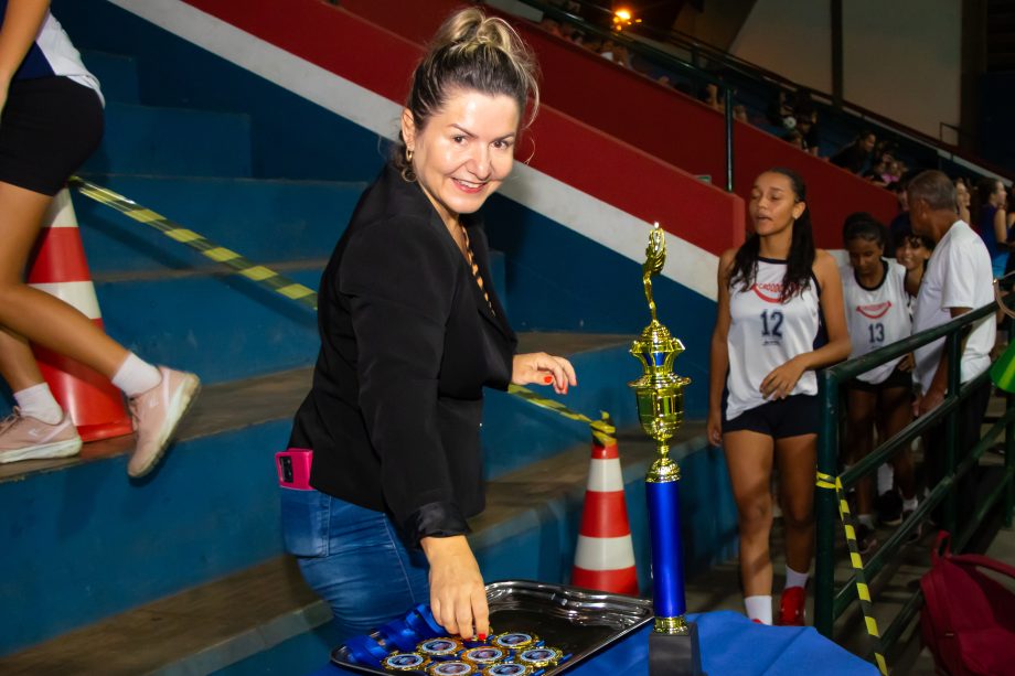 Escola Dom Aquino é a campeã do basquete masculino e feminino do JETs Sub-14