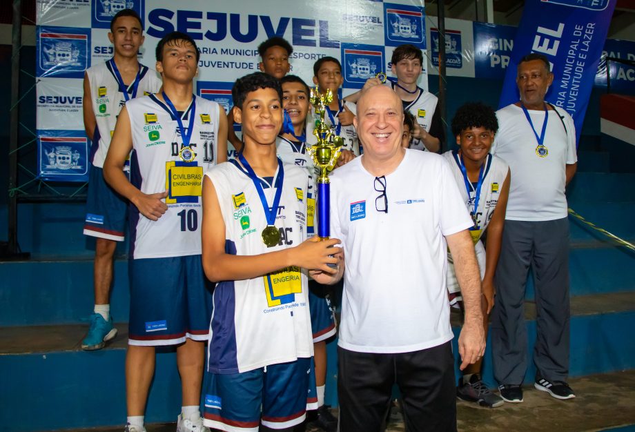 Escola Dom Aquino é a campeã do basquete masculino e feminino do JETs Sub-14